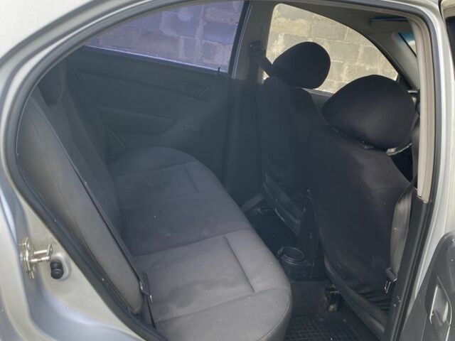 Серый Шевроле Авео, объемом двигателя 1.5 л и пробегом 2 тыс. км за 2600 $, фото 1 на Automoto.ua