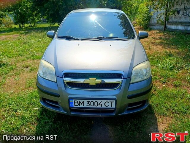 Серый Шевроле Авео, объемом двигателя 1.5 л и пробегом 172 тыс. км за 3750 $, фото 1 на Automoto.ua