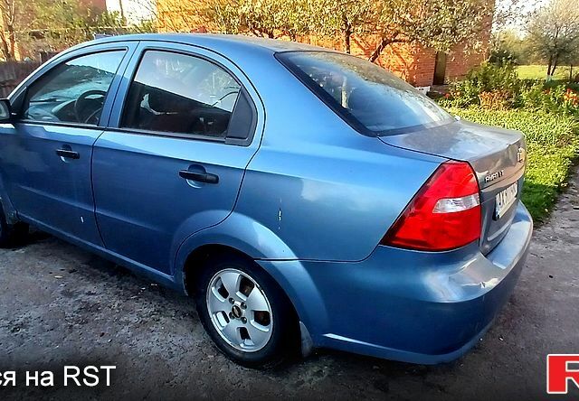 Серый Шевроле Авео, объемом двигателя 1.5 л и пробегом 220 тыс. км за 1300 $, фото 1 на Automoto.ua