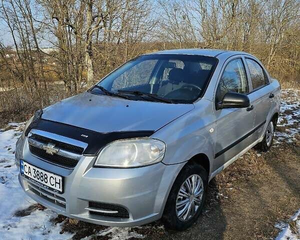 Сірий Шевроле Авео, об'ємом двигуна 1.5 л та пробігом 385 тис. км за 3300 $, фото 1 на Automoto.ua