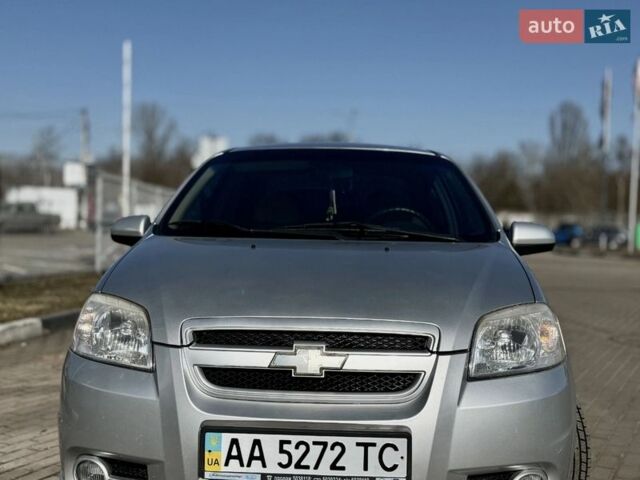 Сірий Шевроле Авео, об'ємом двигуна 1.6 л та пробігом 60 тис. км за 4999 $, фото 1 на Automoto.ua