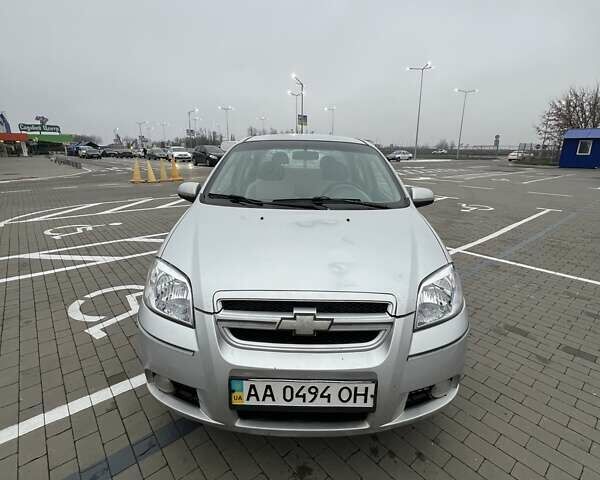 Сірий Шевроле Авео, об'ємом двигуна 1.6 л та пробігом 353 тис. км за 4000 $, фото 1 на Automoto.ua