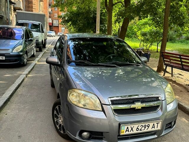 Сірий Шевроле Авео, об'ємом двигуна 1.5 л та пробігом 271 тис. км за 3799 $, фото 1 на Automoto.ua