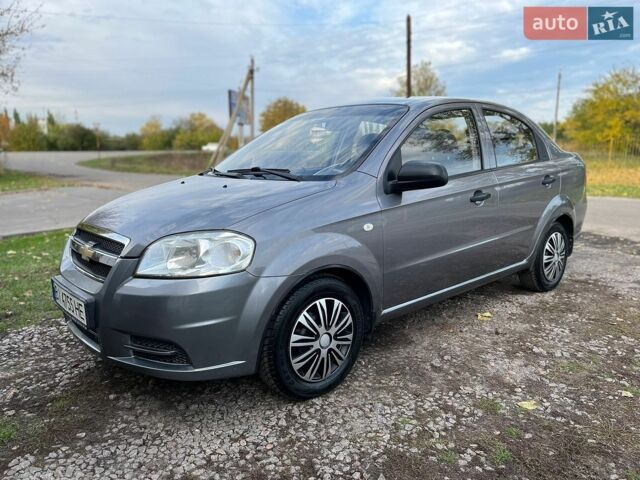 Сірий Шевроле Авео, об'ємом двигуна 1.5 л та пробігом 174 тис. км за 4700 $, фото 1 на Automoto.ua