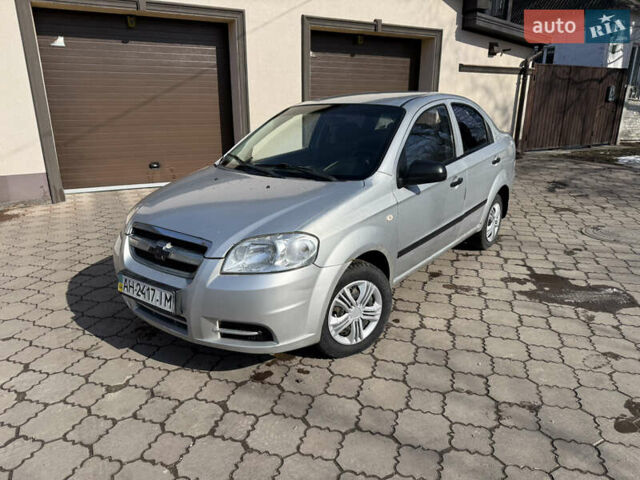 Серый Шевроле Авео, объемом двигателя 1.5 л и пробегом 440 тыс. км за 2500 $, фото 1 на Automoto.ua