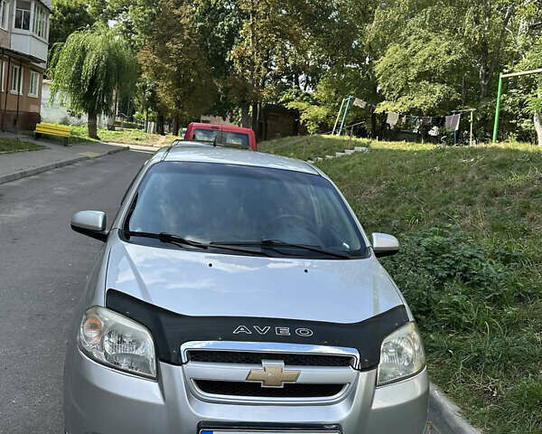 Серый Шевроле Авео, объемом двигателя 1.6 л и пробегом 120 тыс. км за 4500 $, фото 1 на Automoto.ua