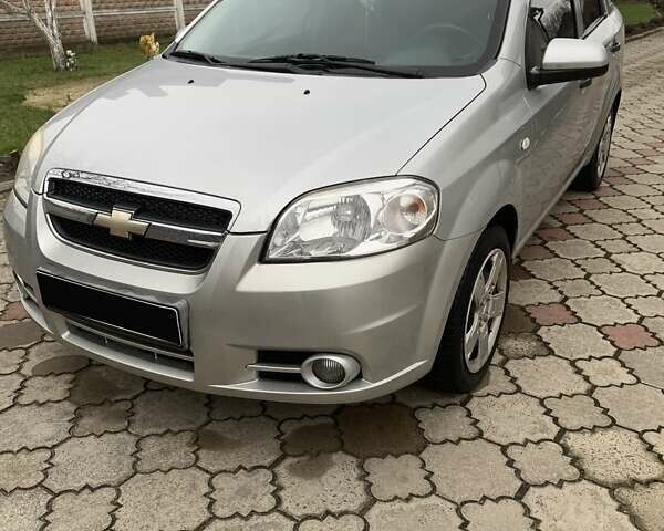 Сірий Шевроле Авео, об'ємом двигуна 0 л та пробігом 160 тис. км за 4100 $, фото 1 на Automoto.ua