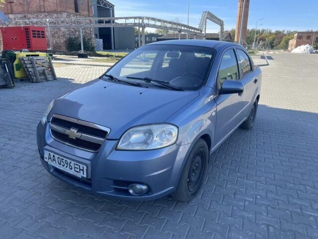 Серый Шевроле Авео, объемом двигателя 1.5 л и пробегом 261 тыс. км за 2610 $, фото 1 на Automoto.ua