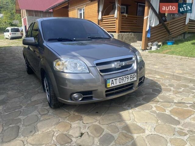 Серый Шевроле Авео, объемом двигателя 1.5 л и пробегом 104 тыс. км за 2999 $, фото 1 на Automoto.ua