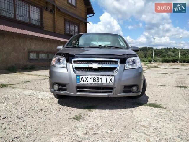 Серый Шевроле Авео, объемом двигателя 1.5 л и пробегом 245 тыс. км за 3000 $, фото 1 на Automoto.ua