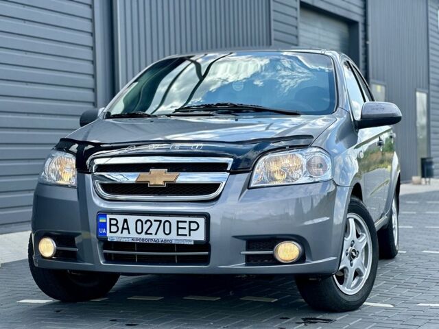 Серый Шевроле Авео, объемом двигателя 1.5 л и пробегом 215 тыс. км за 4150 $, фото 1 на Automoto.ua