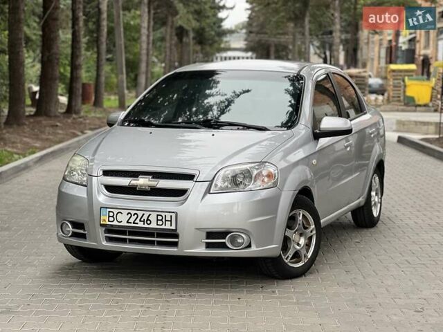 Серый Шевроле Авео, объемом двигателя 1.6 л и пробегом 105 тыс. км за 3450 $, фото 1 на Automoto.ua