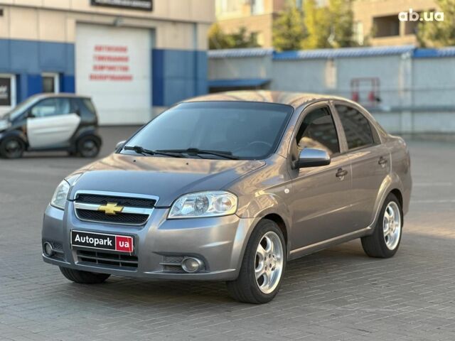 Серый Шевроле Авео, объемом двигателя 1.5 л и пробегом 137 тыс. км за 4940 $, фото 1 на Automoto.ua