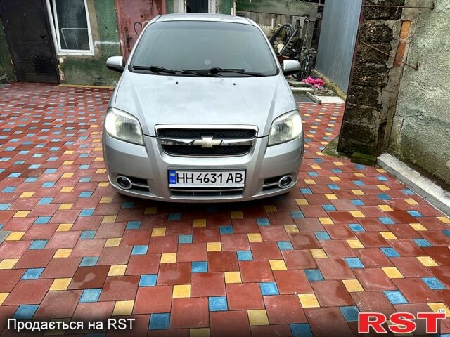 Серый Шевроле Авео, объемом двигателя 1.5 л и пробегом 196 тыс. км за 4500 $, фото 1 на Automoto.ua