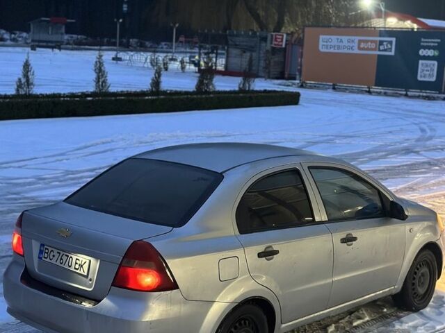 Серый Шевроле Авео, объемом двигателя 1.5 л и пробегом 145 тыс. км за 2450 $, фото 1 на Automoto.ua