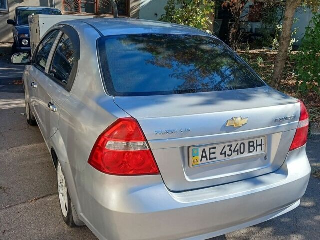 Серый Шевроле Авео, объемом двигателя 1.5 л и пробегом 314 тыс. км за 4000 $, фото 1 на Automoto.ua