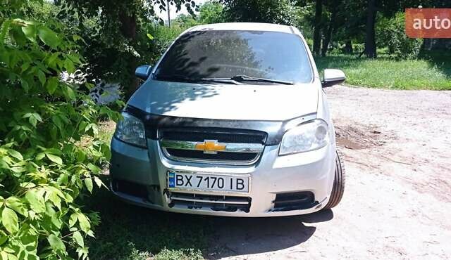 Серый Шевроле Авео, объемом двигателя 1.6 л и пробегом 200 тыс. км за 1999 $, фото 1 на Automoto.ua