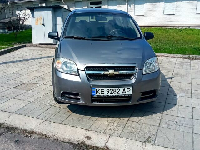 Серый Шевроле Авео, объемом двигателя 15 л и пробегом 250 тыс. км за 3500 $, фото 1 на Automoto.ua