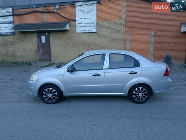 Серый Шевроле Авео, объемом двигателя 1.5 л и пробегом 390 тыс. км за 2700 $, фото 1 на Automoto.ua