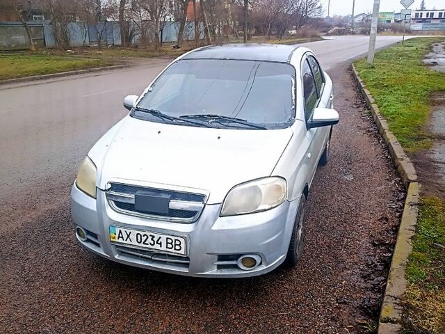 Серый Шевроле Авео, объемом двигателя 1.6 л и пробегом 400 тыс. км за 1600 $, фото 1 на Automoto.ua