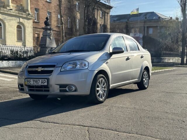Серый Шевроле Авео, объемом двигателя 1.5 л и пробегом 188 тыс. км за 3900 $, фото 1 на Automoto.ua