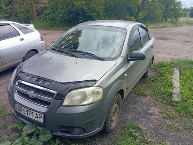 Серый Шевроле Авео, объемом двигателя 2 л и пробегом 180 тыс. км за 3800 $, фото 1 на Automoto.ua