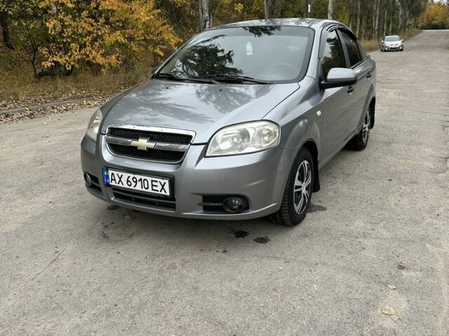 Серый Шевроле Авео, объемом двигателя 1.5 л и пробегом 290 тыс. км за 3500 $, фото 1 на Automoto.ua