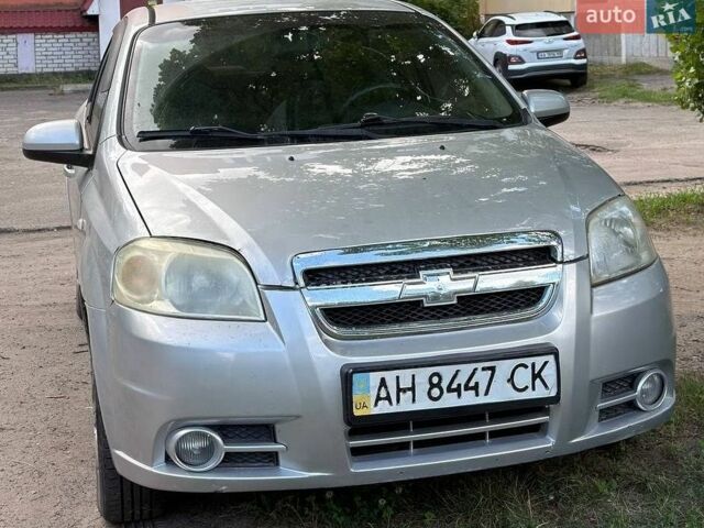 Серый Шевроле Авео, объемом двигателя 1.6 л и пробегом 227 тыс. км за 2500 $, фото 1 на Automoto.ua