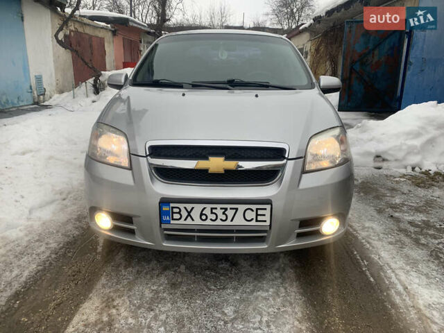 Серый Шевроле Авео, объемом двигателя 1.5 л и пробегом 149 тыс. км за 5100 $, фото 1 на Automoto.ua