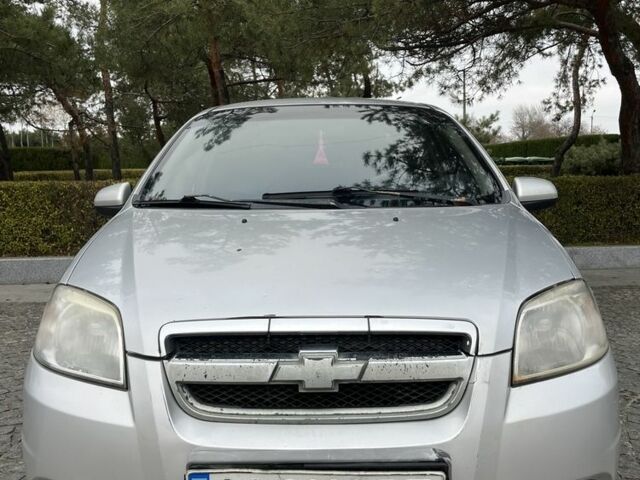 Серый Шевроле Авео, объемом двигателя 1.5 л и пробегом 240 тыс. км за 3300 $, фото 1 на Automoto.ua