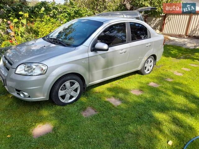 Сірий Шевроле Авео, об'ємом двигуна 1.6 л та пробігом 138 тис. км за 3700 $, фото 1 на Automoto.ua
