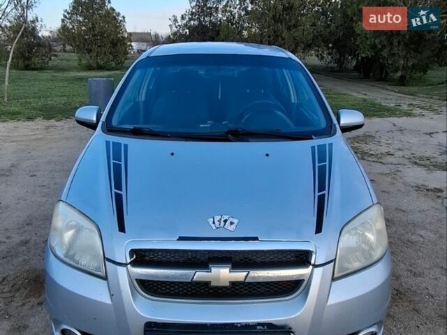 Серый Шевроле Авео, объемом двигателя 1.5 л и пробегом 400 тыс. км за 2550 $, фото 1 на Automoto.ua
