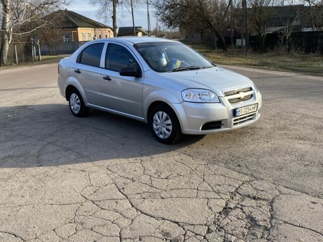 Серый Шевроле Авео, объемом двигателя 1.6 л и пробегом 290 тыс. км за 3300 $, фото 1 на Automoto.ua