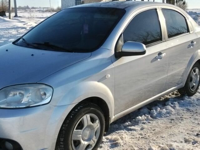 Серый Шевроле Авео, объемом двигателя 0 л и пробегом 380 тыс. км за 2700 $, фото 1 на Automoto.ua