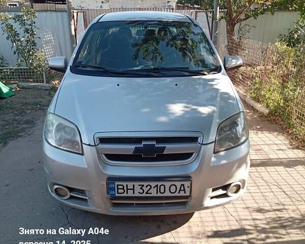 Серый Шевроле Авео, объемом двигателя 1.6 л и пробегом 267 тыс. км за 3000 $, фото 1 на Automoto.ua