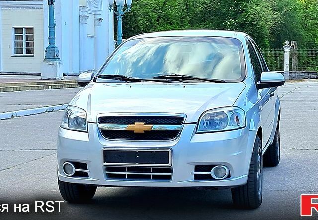 Серый Шевроле Авео, объемом двигателя 1.5 л и пробегом 93 тыс. км за 4400 $, фото 1 на Automoto.ua