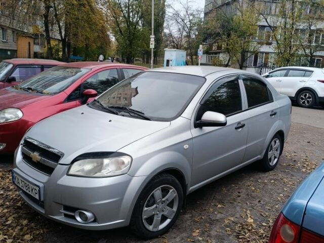 Серый Шевроле Авео, объемом двигателя 1.5 л и пробегом 325 тыс. км за 2850 $, фото 1 на Automoto.ua