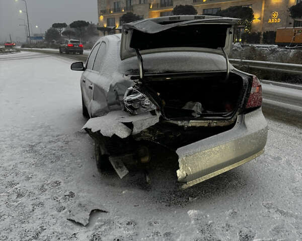 Серый Шевроле Авео, объемом двигателя 1.5 л и пробегом 250 тыс. км за 1800 $, фото 1 на Automoto.ua