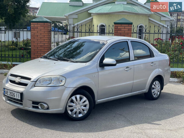Сірий Шевроле Авео, об'ємом двигуна 1.6 л та пробігом 207 тис. км за 3350 $, фото 1 на Automoto.ua