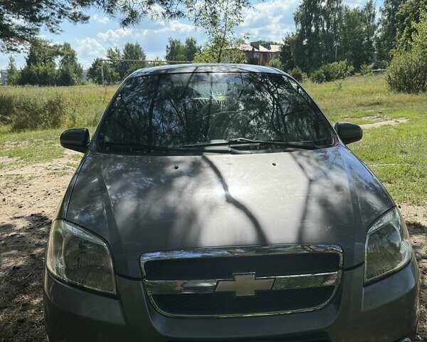 Сірий Шевроле Авео, об'ємом двигуна 1.5 л та пробігом 261 тис. км за 4200 $, фото 1 на Automoto.ua