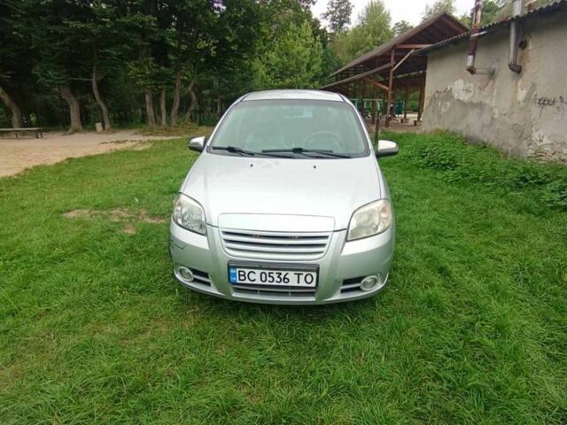 Серый Шевроле Авео, объемом двигателя 1.6 л и пробегом 200 тыс. км за 3600 $, фото 1 на Automoto.ua