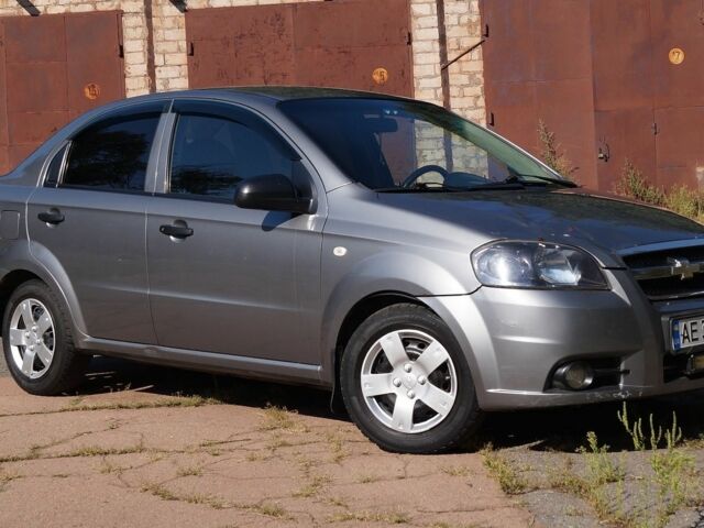Серый Шевроле Авео, объемом двигателя 1.21 л и пробегом 132 тыс. км за 2300 $, фото 1 на Automoto.ua
