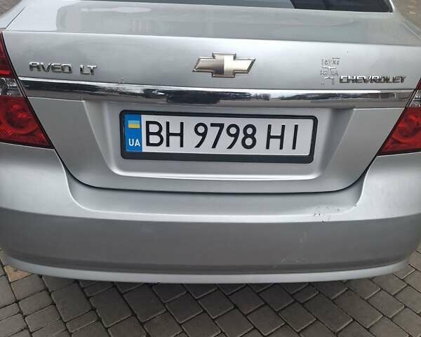 Серый Шевроле Авео, объемом двигателя 1.6 л и пробегом 162 тыс. км за 3300 $, фото 1 на Automoto.ua