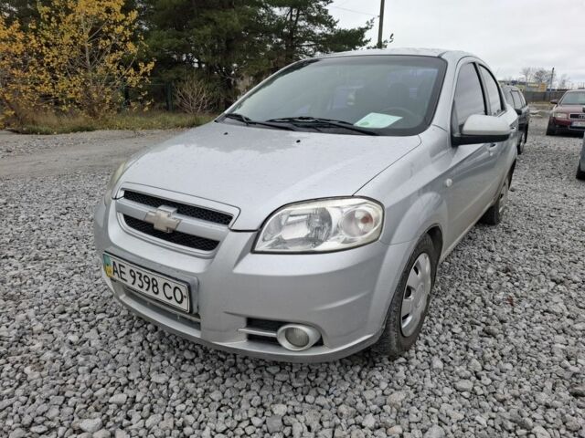 Серый Шевроле Авео, объемом двигателя 1.6 л и пробегом 190 тыс. км за 3999 $, фото 1 на Automoto.ua