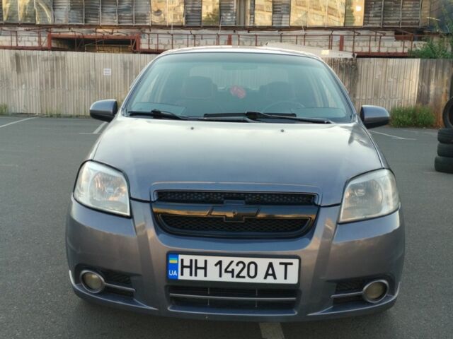 Серый Шевроле Авео, объемом двигателя 0 л и пробегом 2 тыс. км за 2805 $, фото 1 на Automoto.ua