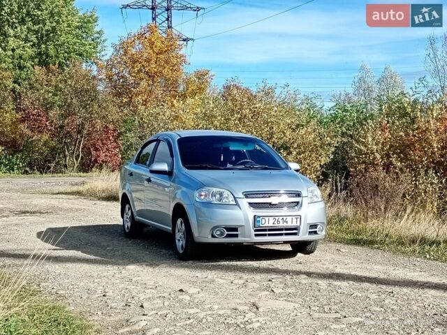 Сірий Шевроле Авео, об'ємом двигуна 1.5 л та пробігом 100 тис. км за 4000 $, фото 1 на Automoto.ua