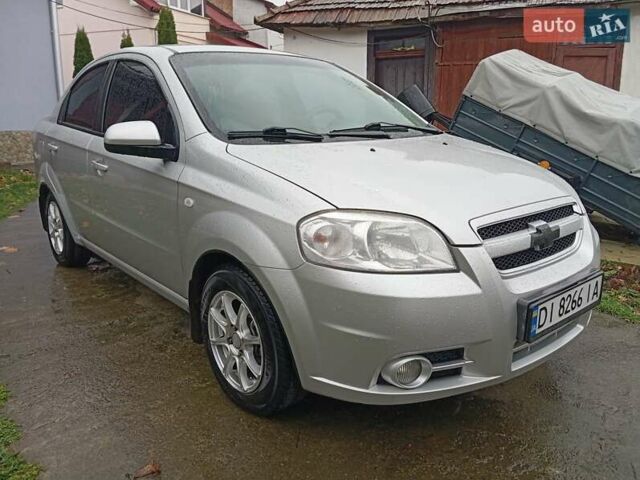 Серый Шевроле Авео, объемом двигателя 1.6 л и пробегом 223 тыс. км за 4200 $, фото 1 на Automoto.ua