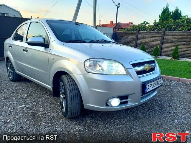 Серый Шевроле Авео, объемом двигателя 1.5 л и пробегом 270 тыс. км за 5000 $, фото 1 на Automoto.ua