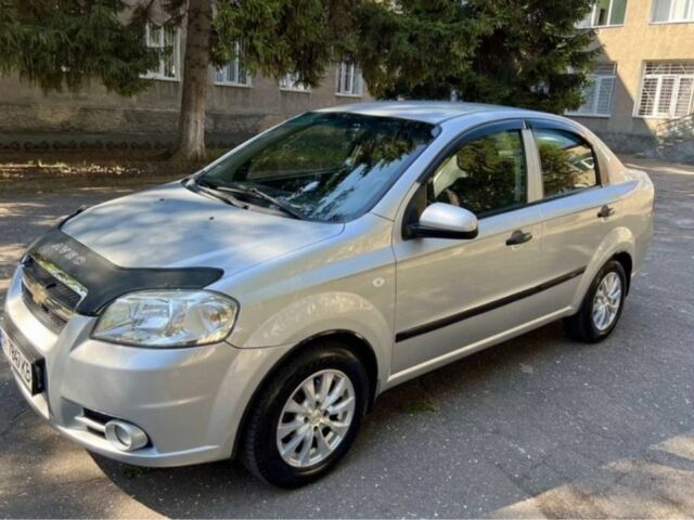 Серый Шевроле Авео, объемом двигателя 1.6 л и пробегом 141 тыс. км за 5000 $, фото 1 на Automoto.ua