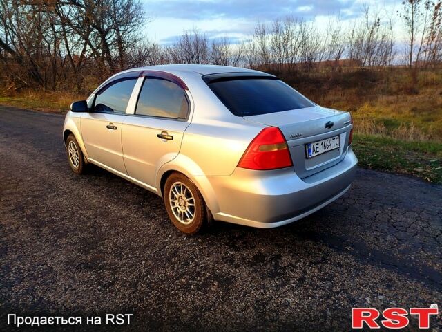 Серый Шевроле Авео, объемом двигателя 1.5 л и пробегом 200 тыс. км за 3400 $, фото 1 на Automoto.ua